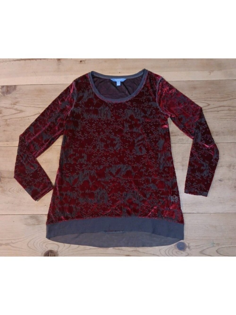 Simply Vera Wang Top Women L Burnout Velvet Red Floral Sheer Chiffon Trim Scoop